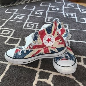 Converse Sneakers - Woman’s 8